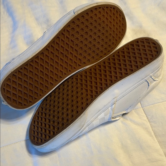 Vans Men's Gray Checkered Slip-On Shoes - Picture 5 of 7